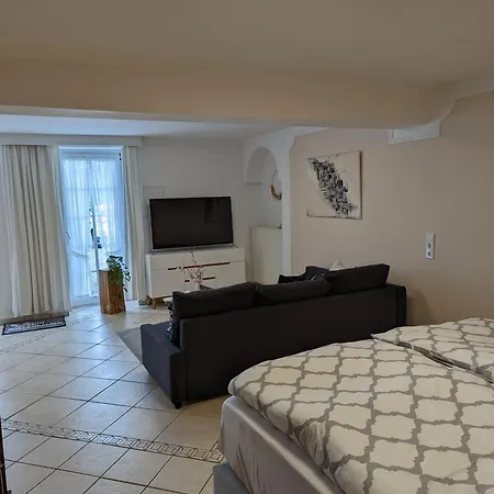 Tor Zur Teufelsschlucht Apartamento Ferschweiler